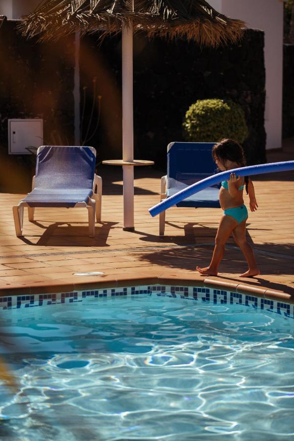 Mar Azul Playa Aparthotel Puerto del Carmen  Exteriör bild