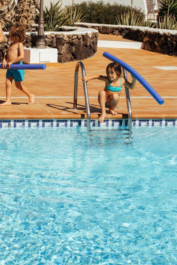 Mar Azul Playa Aparthotel Puerto del Carmen  Exteriör bild